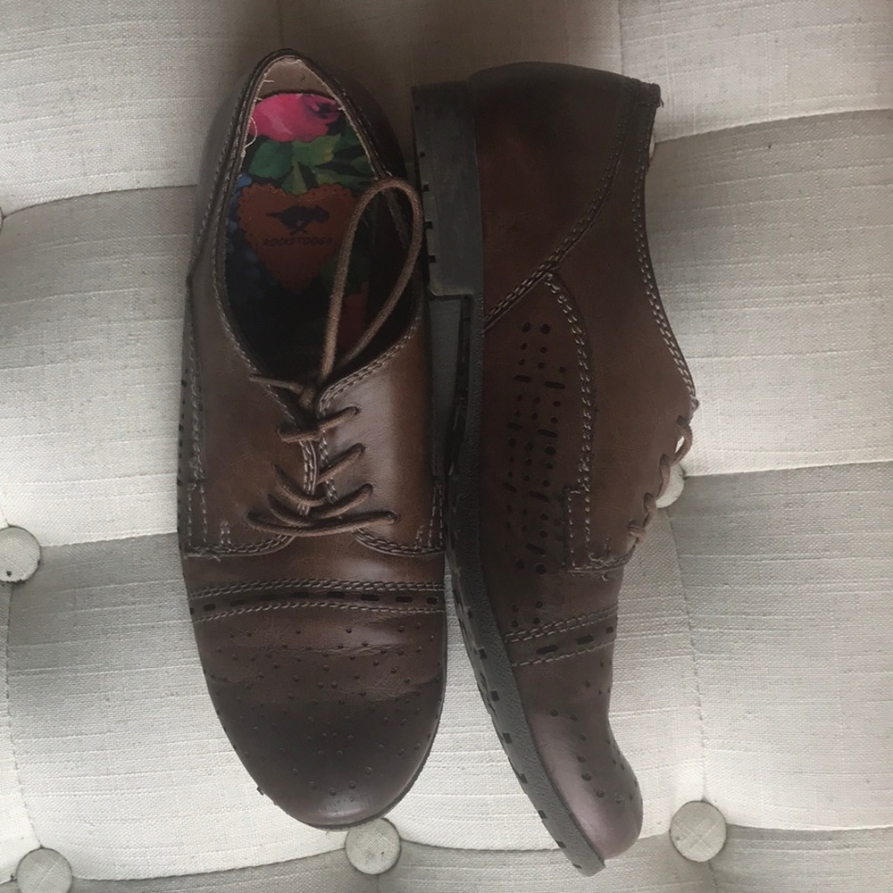 Brown leather shoes women’s